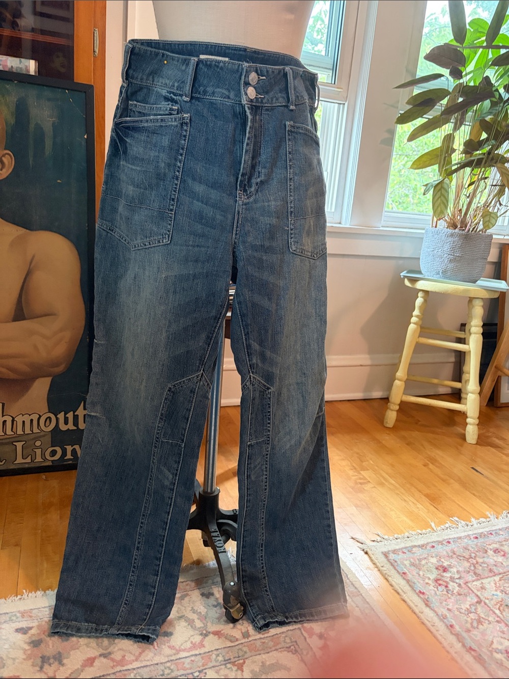 Pilcro Women's Jeans in denim. Front pockets, inner leg panel. Flattering fit